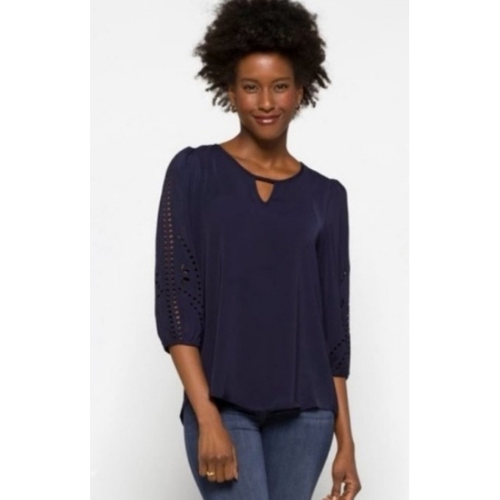 Market & Spruce Hersten Embroidery Detail top Navy Size M